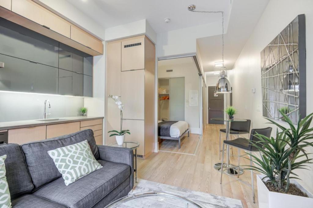 Apartamento Metropolis Loft - Cn Tower Toronto Exterior foto