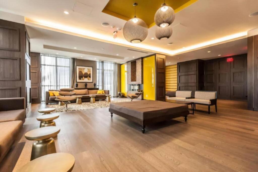 Apartamento Metropolis Loft - Cn Tower Toronto Exterior foto